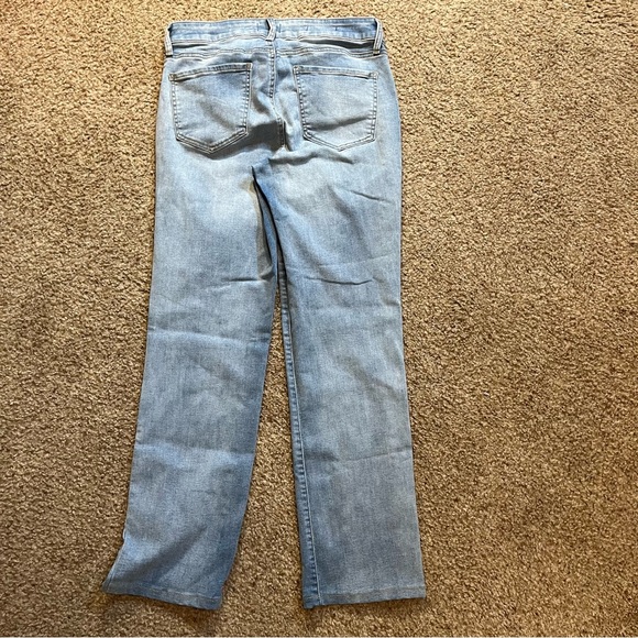 NYDJ Marilyn Straight Jeans Classic Light Wash Stretch Denim LiftTuck Tech 6 - Picture 3 of 6